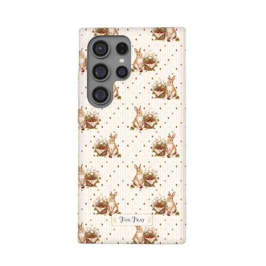 foxandfray_hero-bunnys-berry-basket-pattern-Samsung_Galaxy_S24_Ultra.jpg