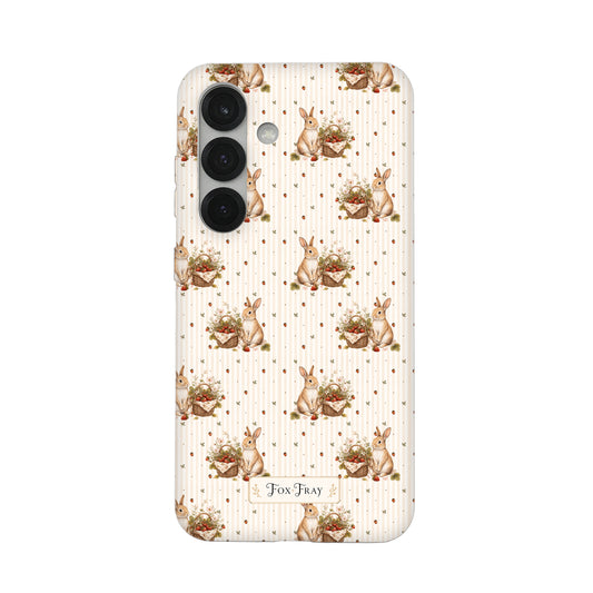 foxandfray_hero-bunnys-berry-basket-pattern-Samsung_Galaxy_S25.jpg