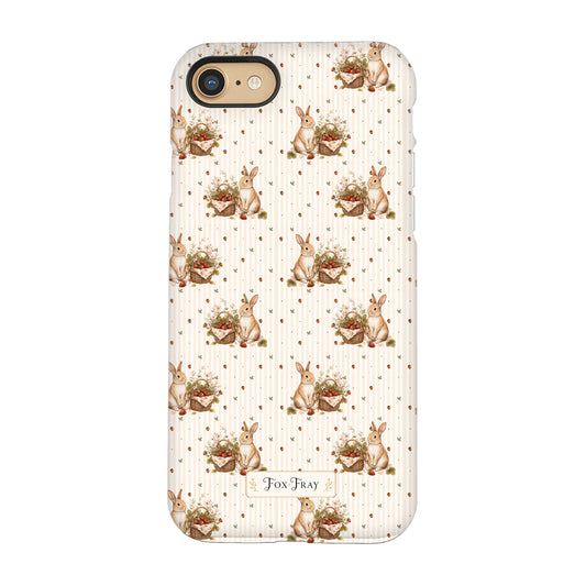 foxandfray_hero-bunnys-berry-basket-pattern-iPhone_SE_2022.jpg